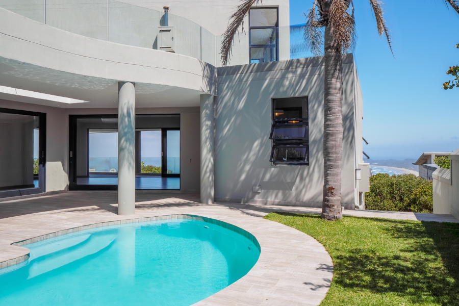 6 Bedroom Property for Sale in Brenton On Sea Western Cape